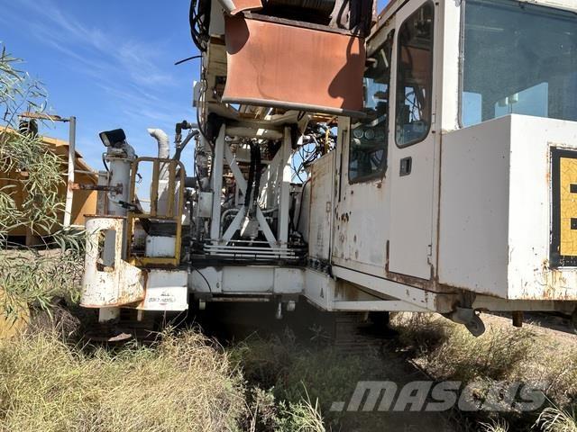 Sandvik DR460 Povrchové vrtné súpravy