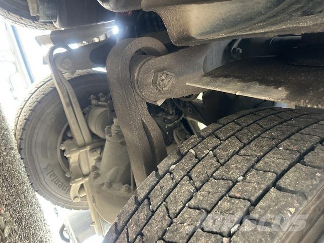 Scania P320 Kombinované/Čerpacie cisterny