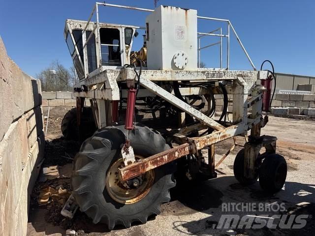 Scarab 14 HYD Obracače kompostu