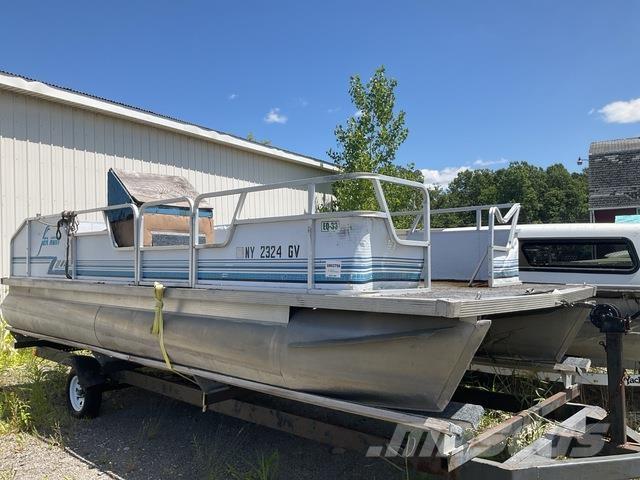  Sea Hunt Pracovné lode, bárky a pontóny