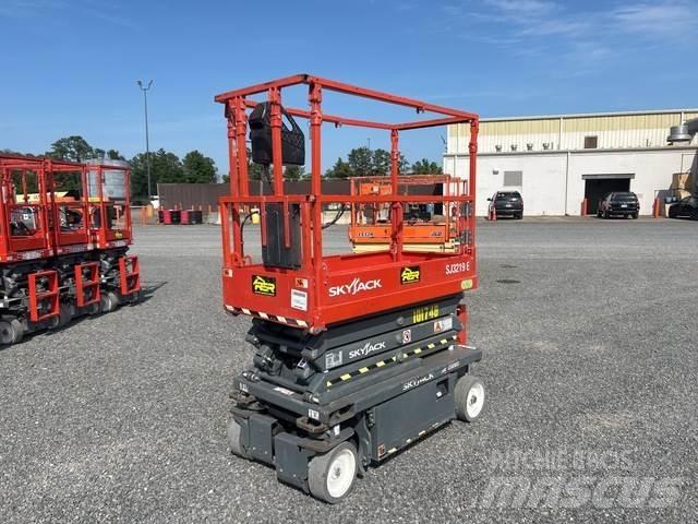 SkyJack SJ3219 Nožnicové zdvíhacie plošiny