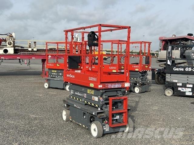 SkyJack SJ3219 Nožnicové zdvíhacie plošiny