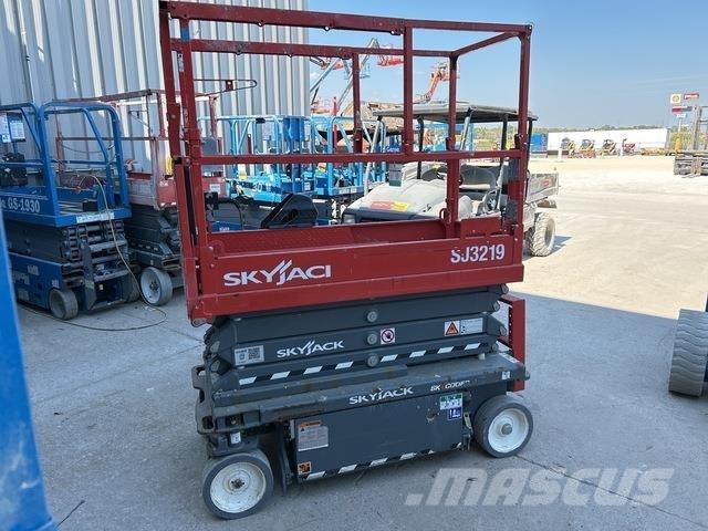 SkyJack SJ3219 Nožnicové zdvíhacie plošiny