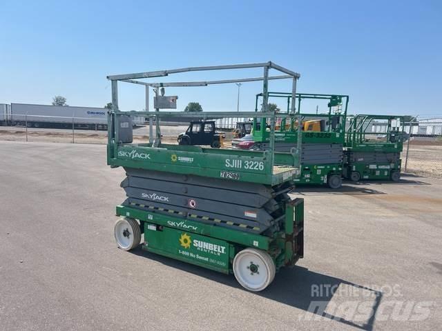 SkyJack SJ3226 Nožnicové zdvíhacie plošiny