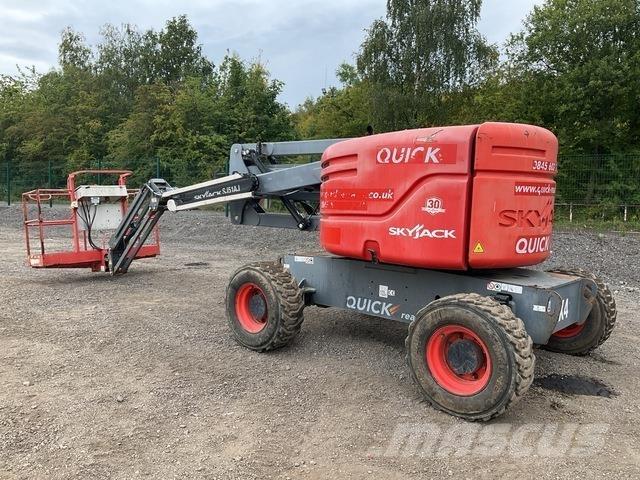 SkyJack SJ51AJ Kĺbové plošiny