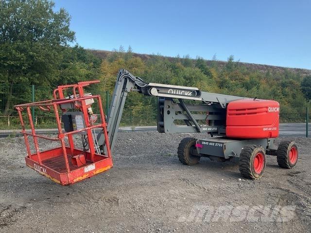 SkyJack SJ51AJ Kĺbové plošiny
