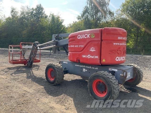 SkyJack SJ51AJ Kĺbové plošiny