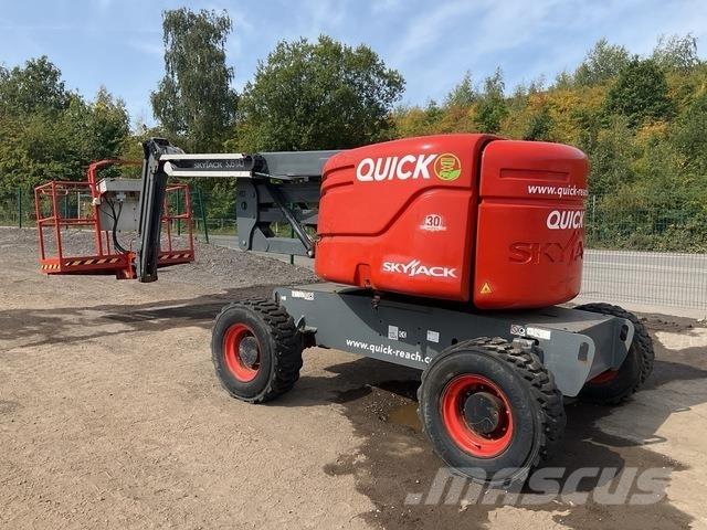 SkyJack SJ51AJ Kĺbové plošiny