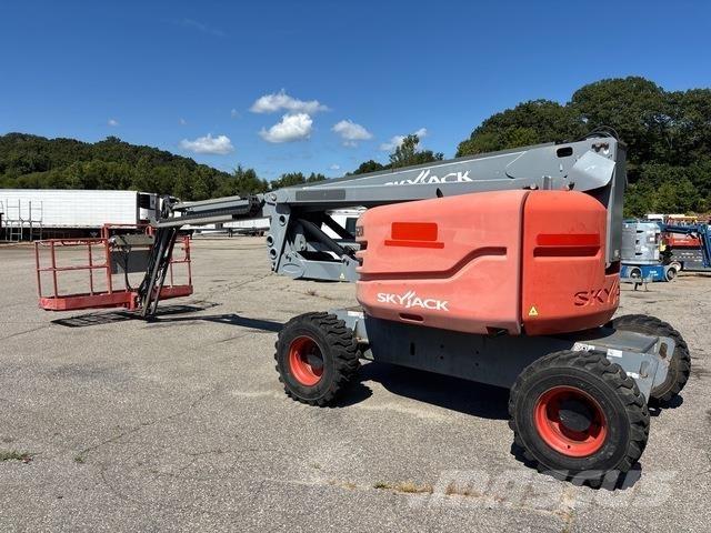 SkyJack SJ63AJ Kĺbové plošiny