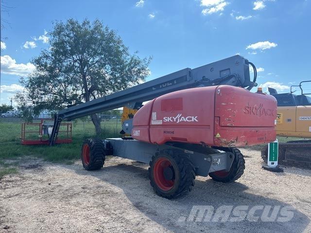 SkyJack SJ86T Teleskopické plošiny
