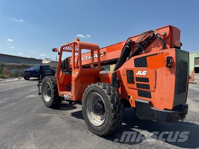 SkyTrak 10054 Teleskopické manipulátory