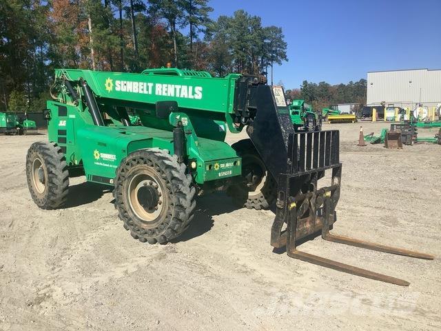 SkyTrak 6042 Teleskopické manipulátory