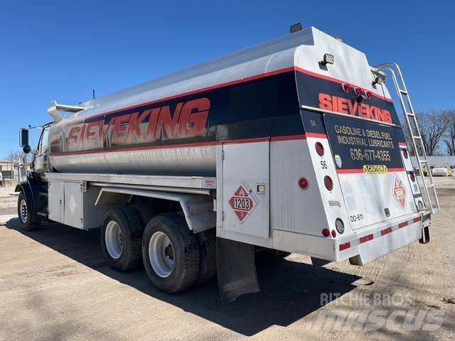 Sterling L9500 Cisternové nákladné vozidlá
