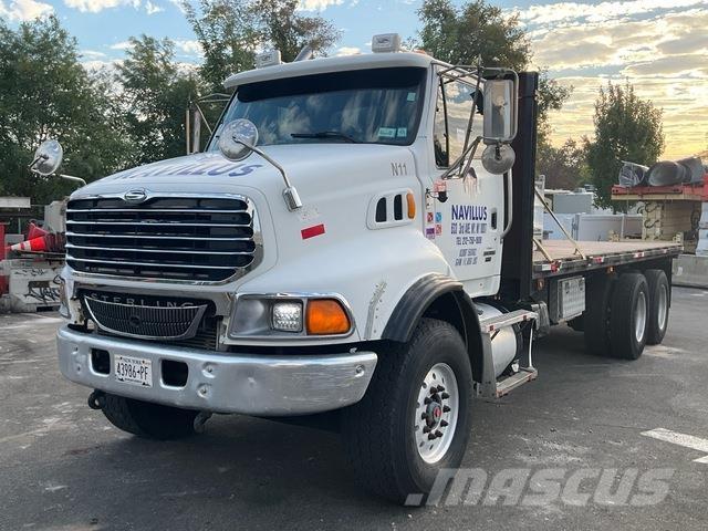 Sterling L9500 Plošinové nákladné automobily/nákladné automobily so sklápacími bočnicami