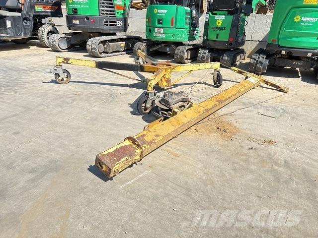 Sumner R250 Navijaky, kladkostroje a stavebné výťahy