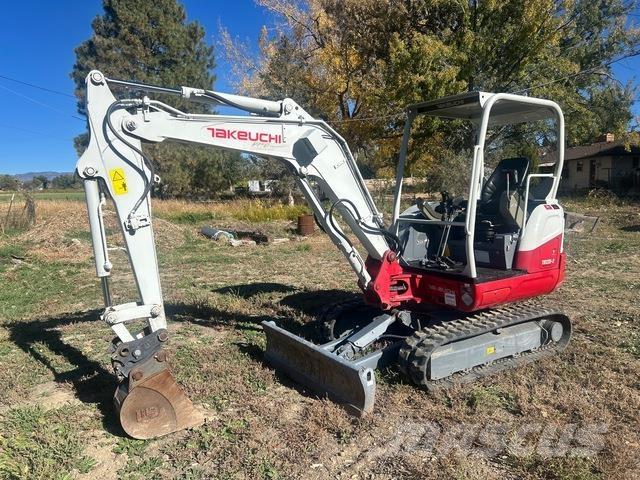 Takeuchi TB235 Pásové rýpadlá