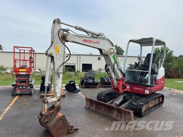 Takeuchi TB240 Pásové rýpadlá