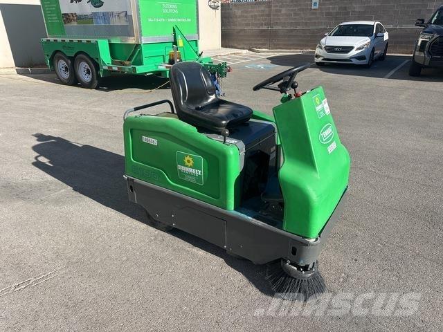 Tennant 6100 Vnútorné zametacie stroje