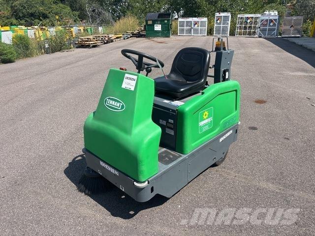 Tennant 6100 Vnútorné zametacie stroje