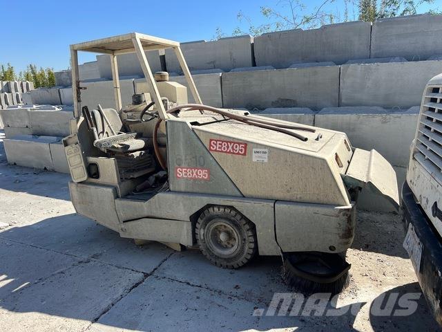 Tennant 800 Vnútorné zametacie stroje