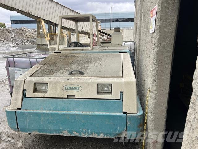 Tennant 800 Vnútorné zametacie stroje