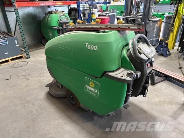 Tennant T600E Podlahové umývacie stroje
