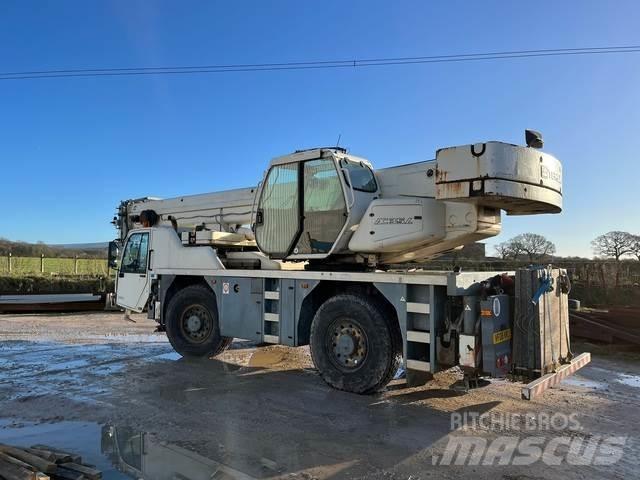 Terex AC35L Univerzálne terénne žeriavy