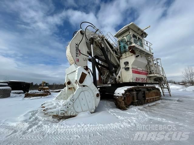 Terex RH120E Bagre s prednou lopatou