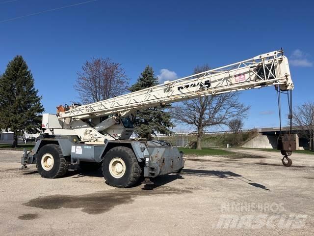Terex RT335 Žeriavy pre ťažký terén