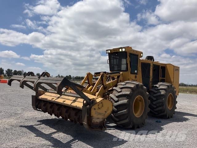Tigercat 760B Stínacie harvestory