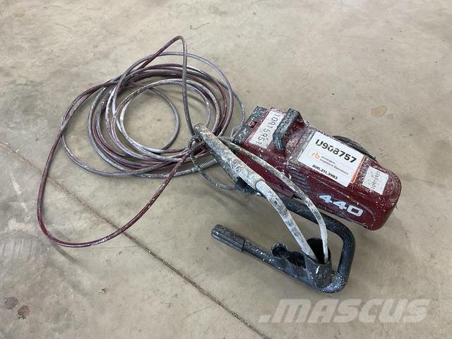 Titan Tool 440 Stavebníctvo - ostatné