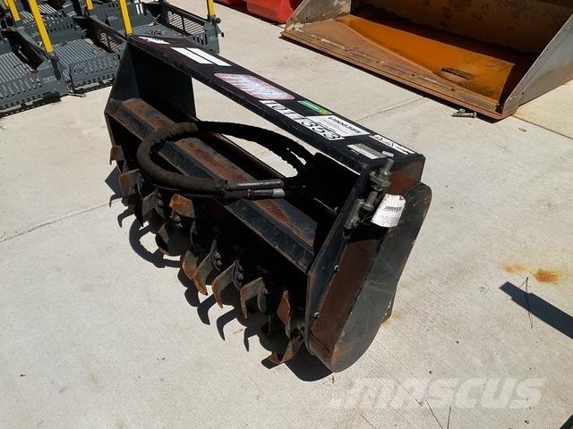 Toro 22445 Rotačné brány a pôdne frézy