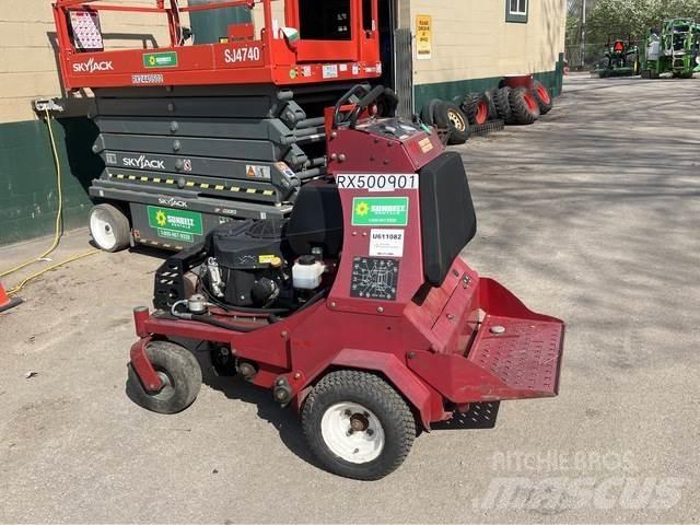Toro 23518 Aerátory a odmachovače