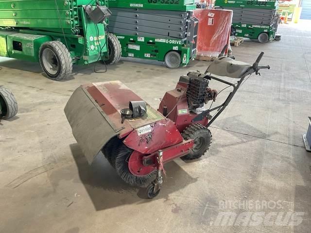 Toro 23740 Vnútorné zametacie stroje