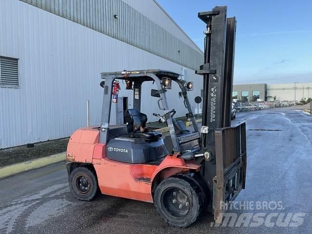 Toyota 7FGKU40 Stavebníctvo - ostatné