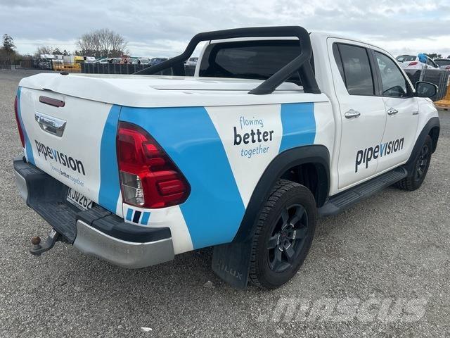 Toyota HiLux Iné