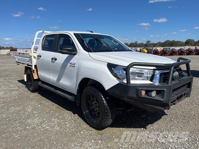 Toyota Hilux Iné