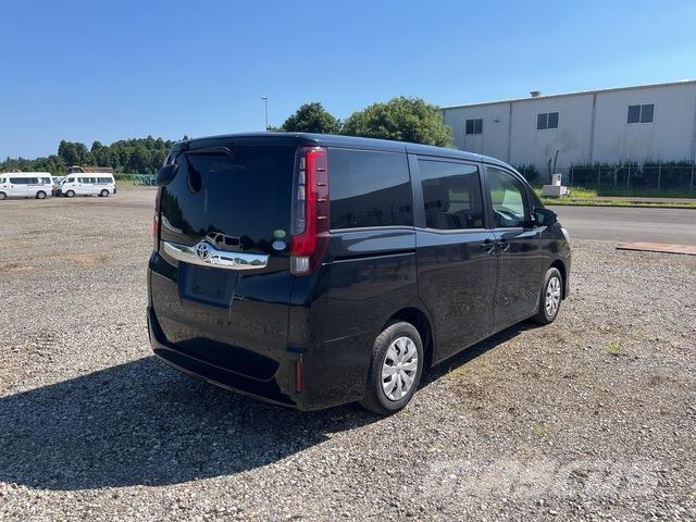 Toyota NOAH Stavebníctvo - ostatné