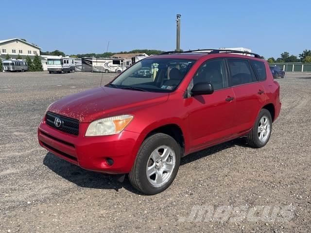 Toyota RAV4 Automobily