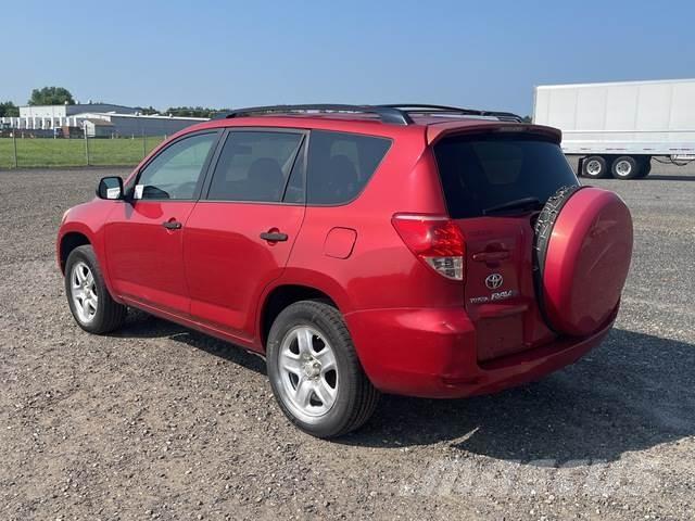 Toyota RAV4 Automobily