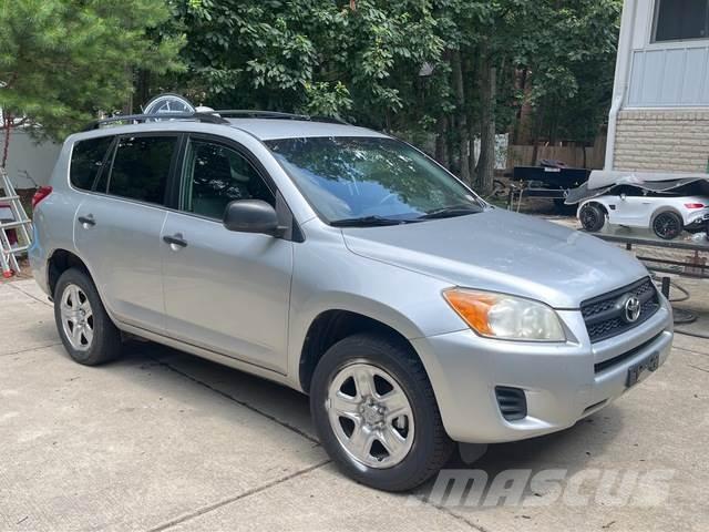 Toyota RAV4 Automobily