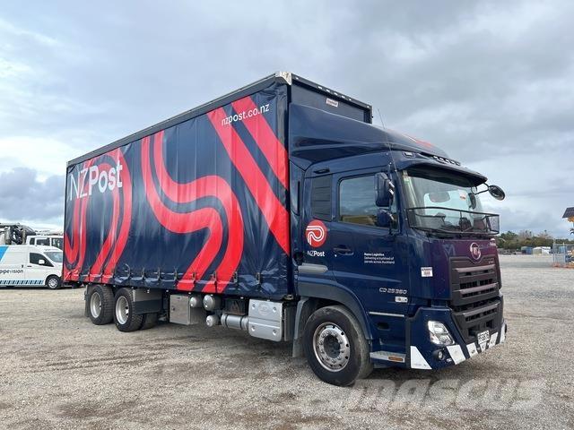 UD CD 25 360 Nákladné vozidlá s bočnou zhrnovacou plachtou