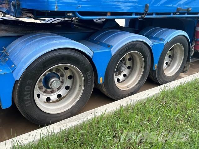 Vawdrey  Prívesy s bočnou zhrnovacou plachtou