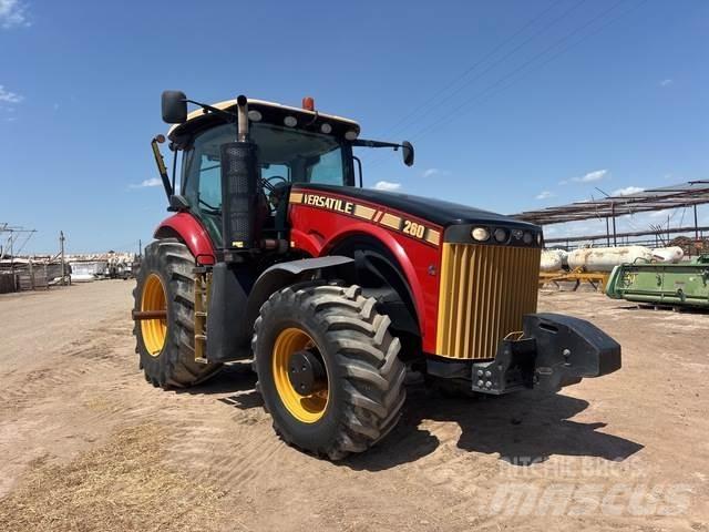 Versatile 260 Traktory