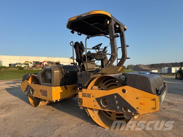 Volvo DD120C Tandemové valce