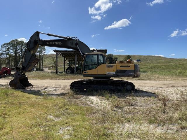 Volvo EC300DL Pásové rýpadlá