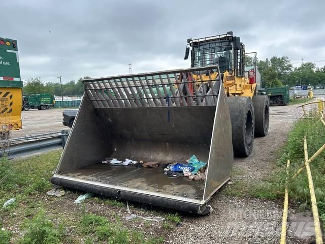 Volvo L120E Kolesové nakladače