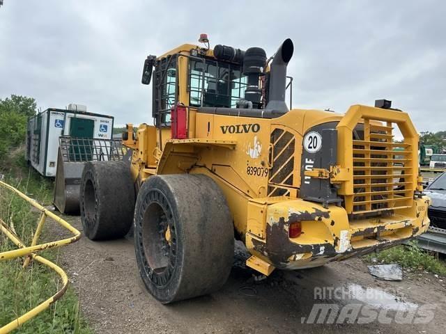 Volvo L120E Kolesové nakladače