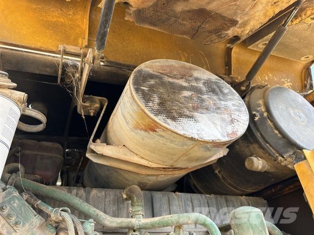 Volvo L180E Kolesové nakladače