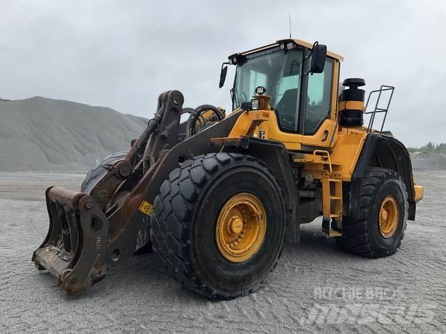 Volvo L180F Kolesové nakladače